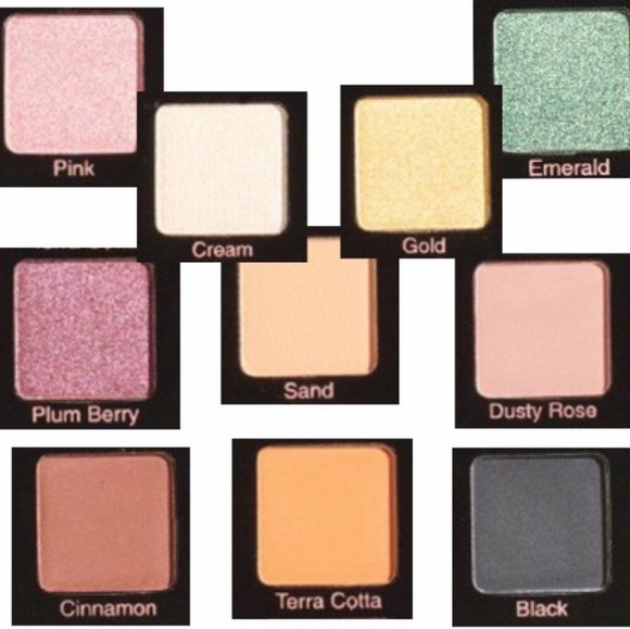 VIOLET VOSS | essentials pallet - Picture 2 of 6